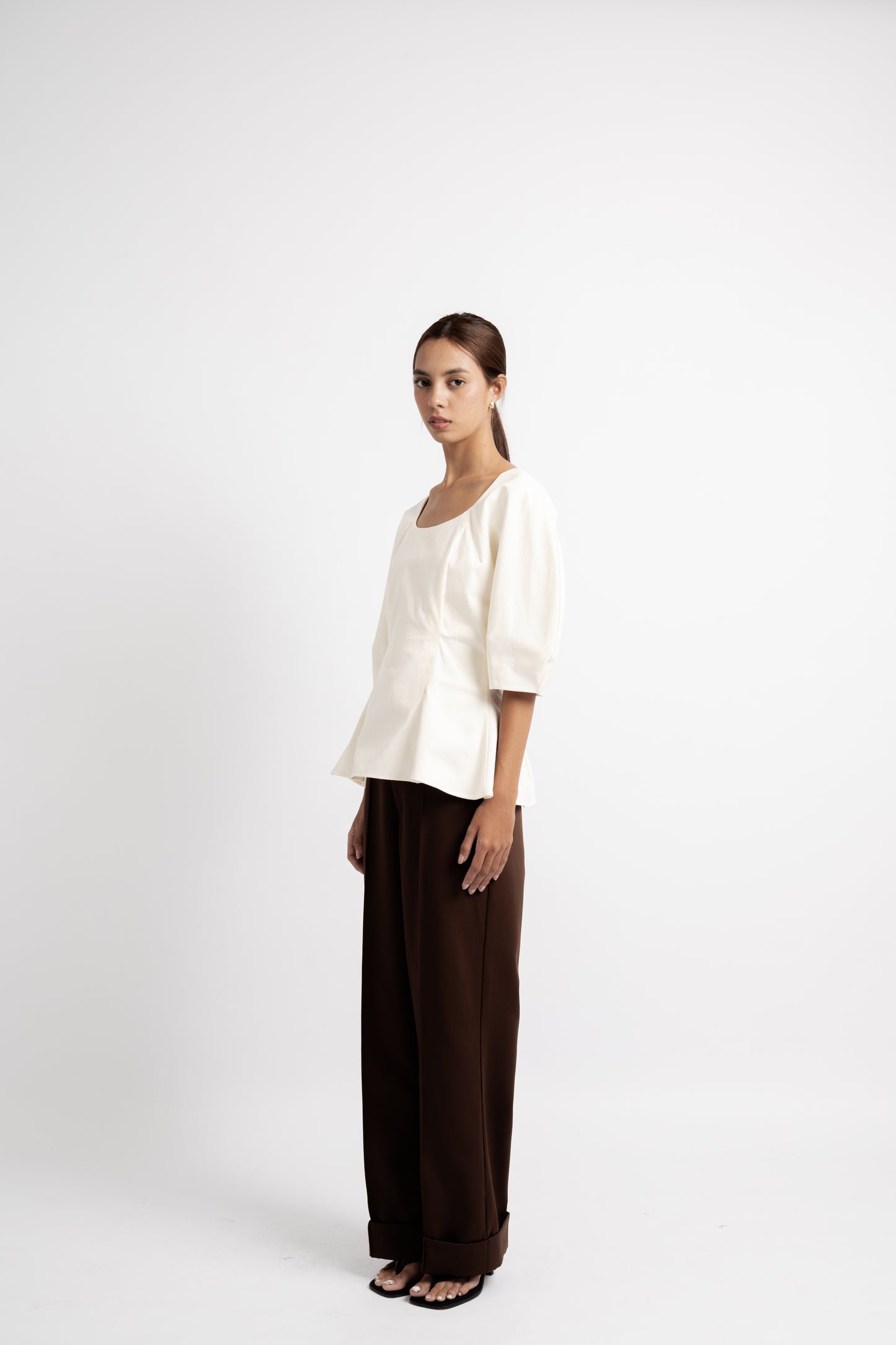 Gyon Top In White