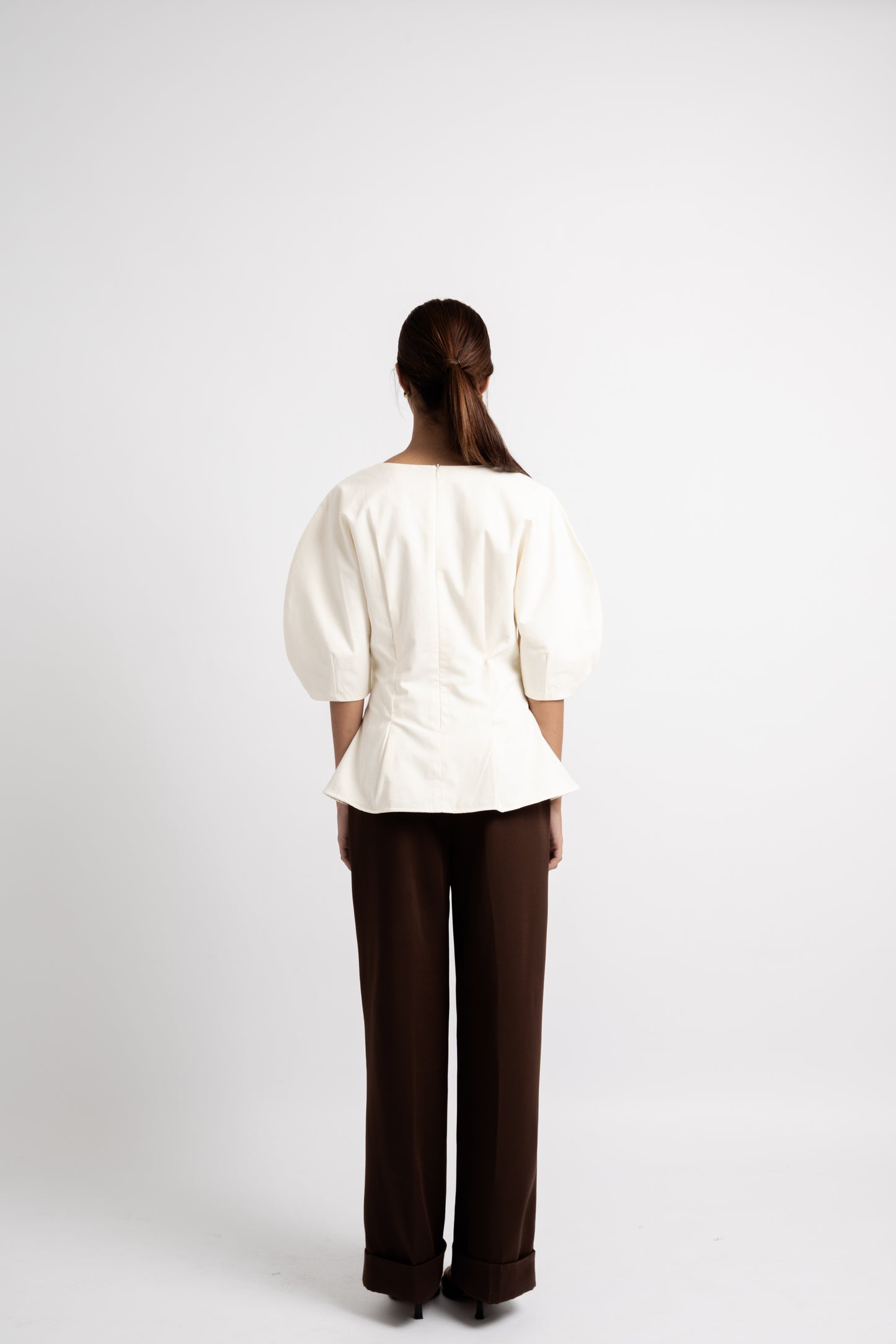 Gyon Top In White