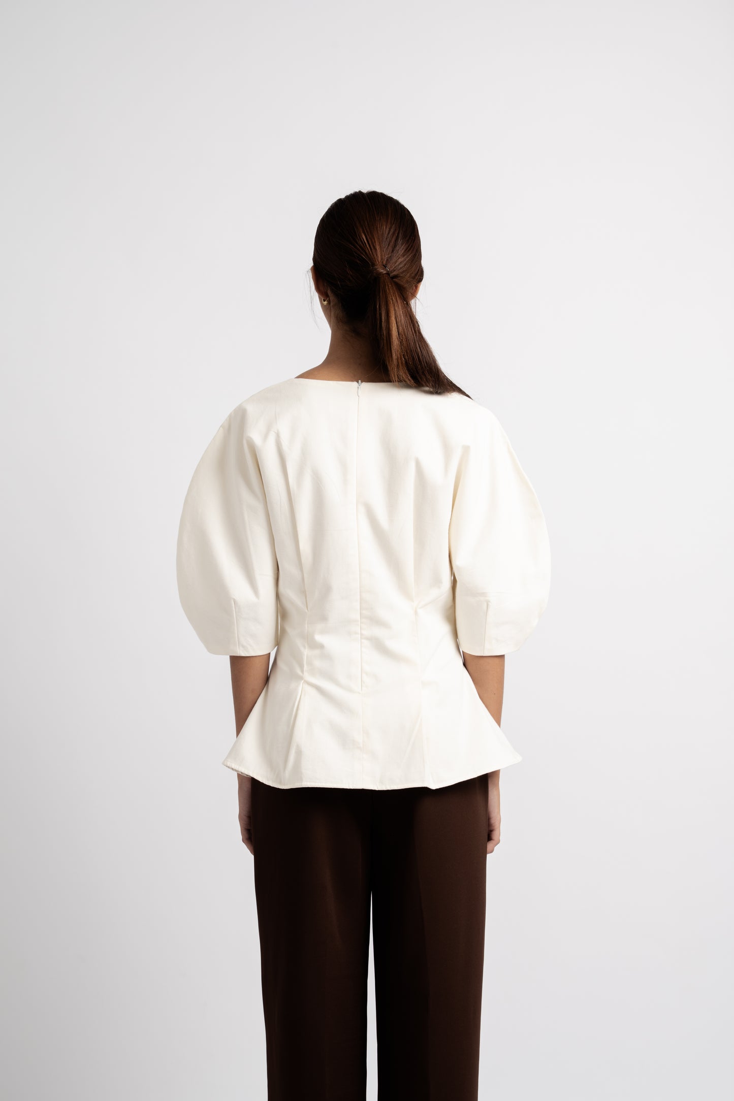 Gyon Top In White