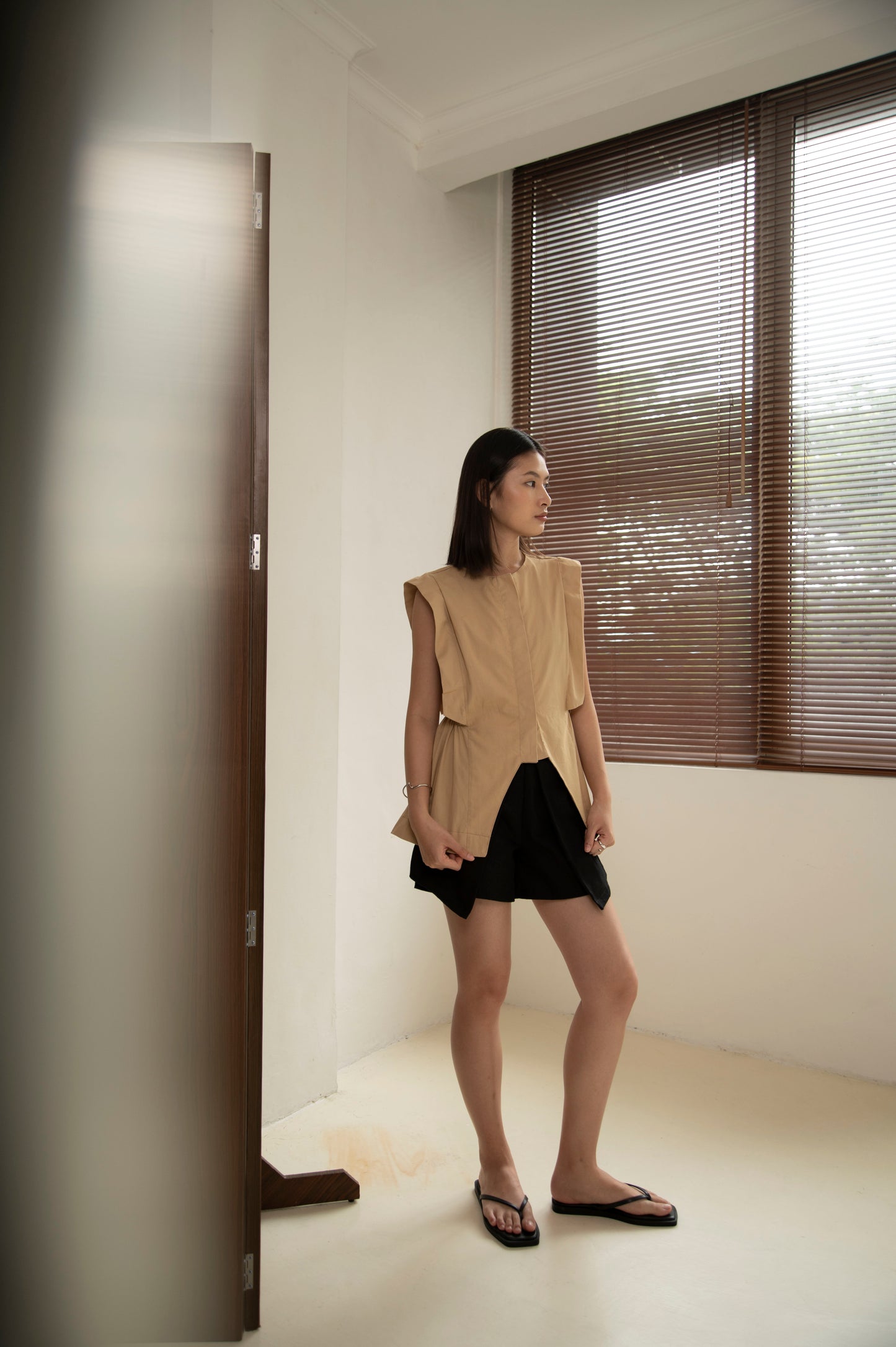 Harel Top In Khaki