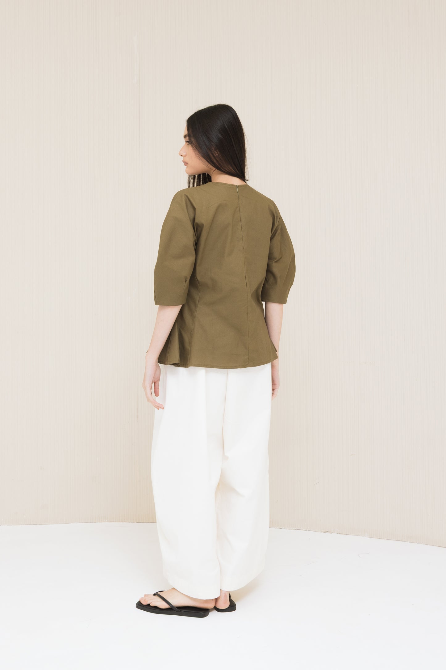 Ari Top In Olive