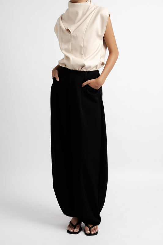 Axel Pants In Black