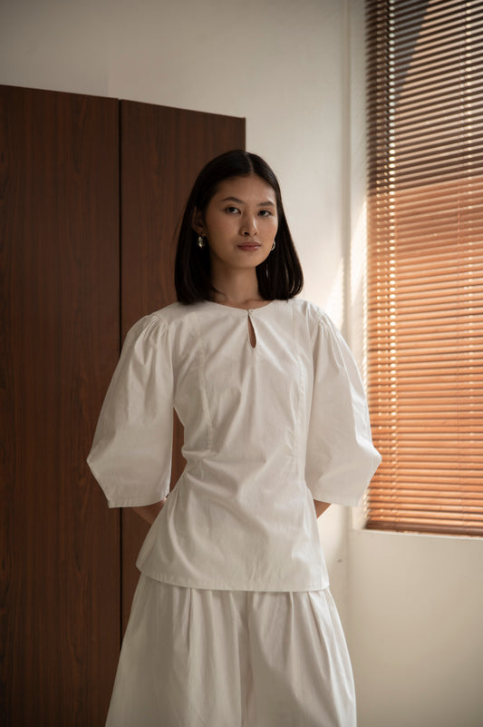 Lila Top In White