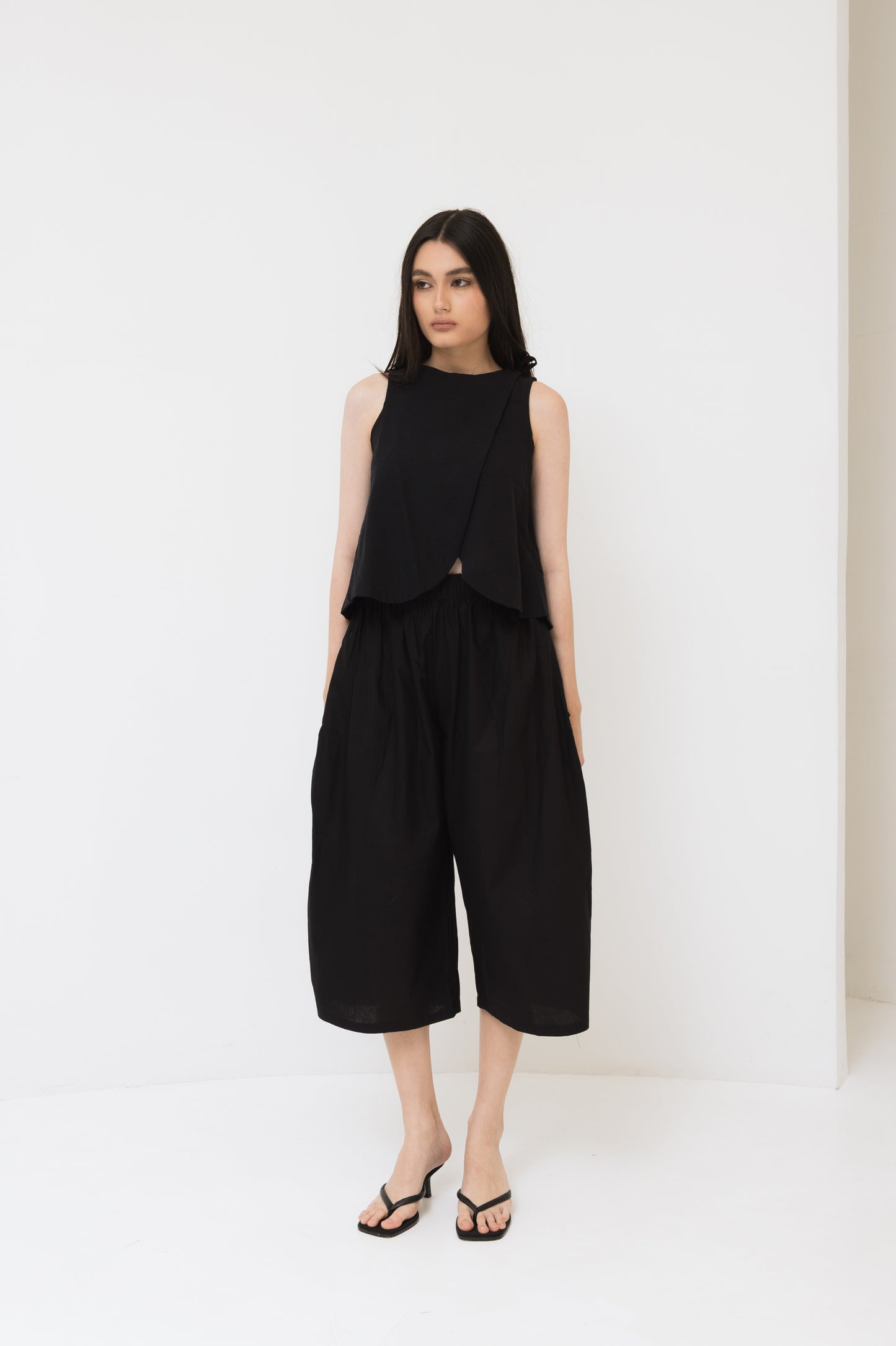 Kyn Top In Black