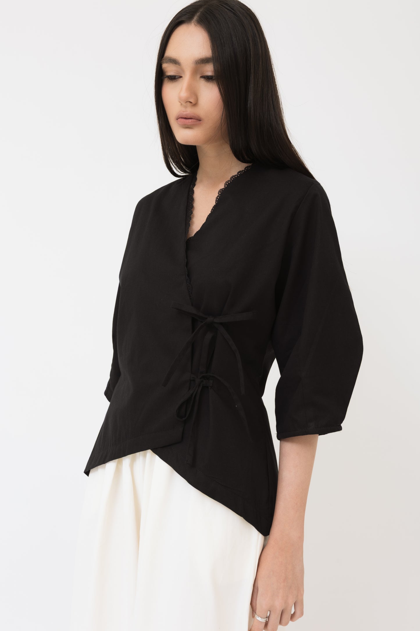 Dynta Top In Black