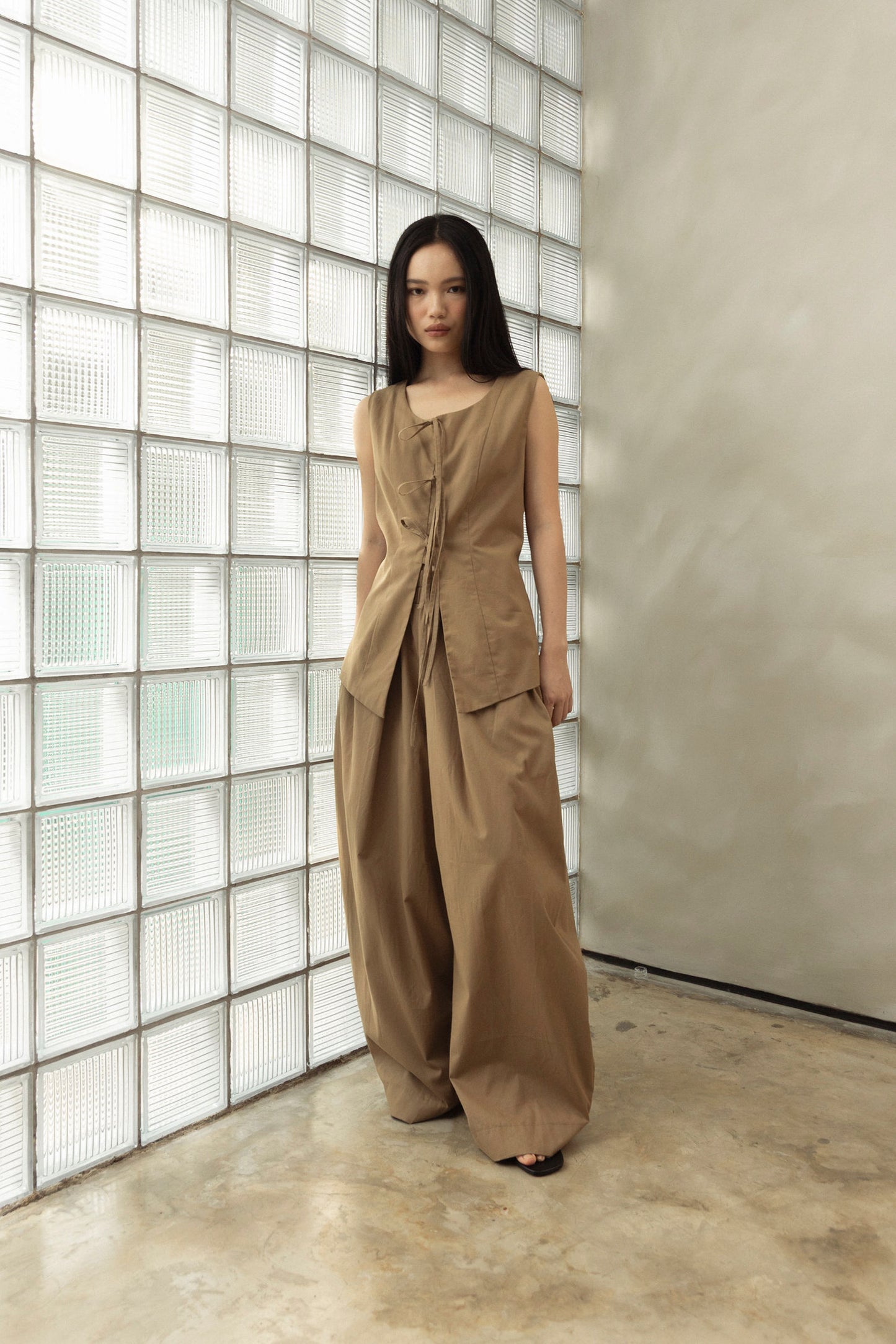 Liam Pants in Khaki