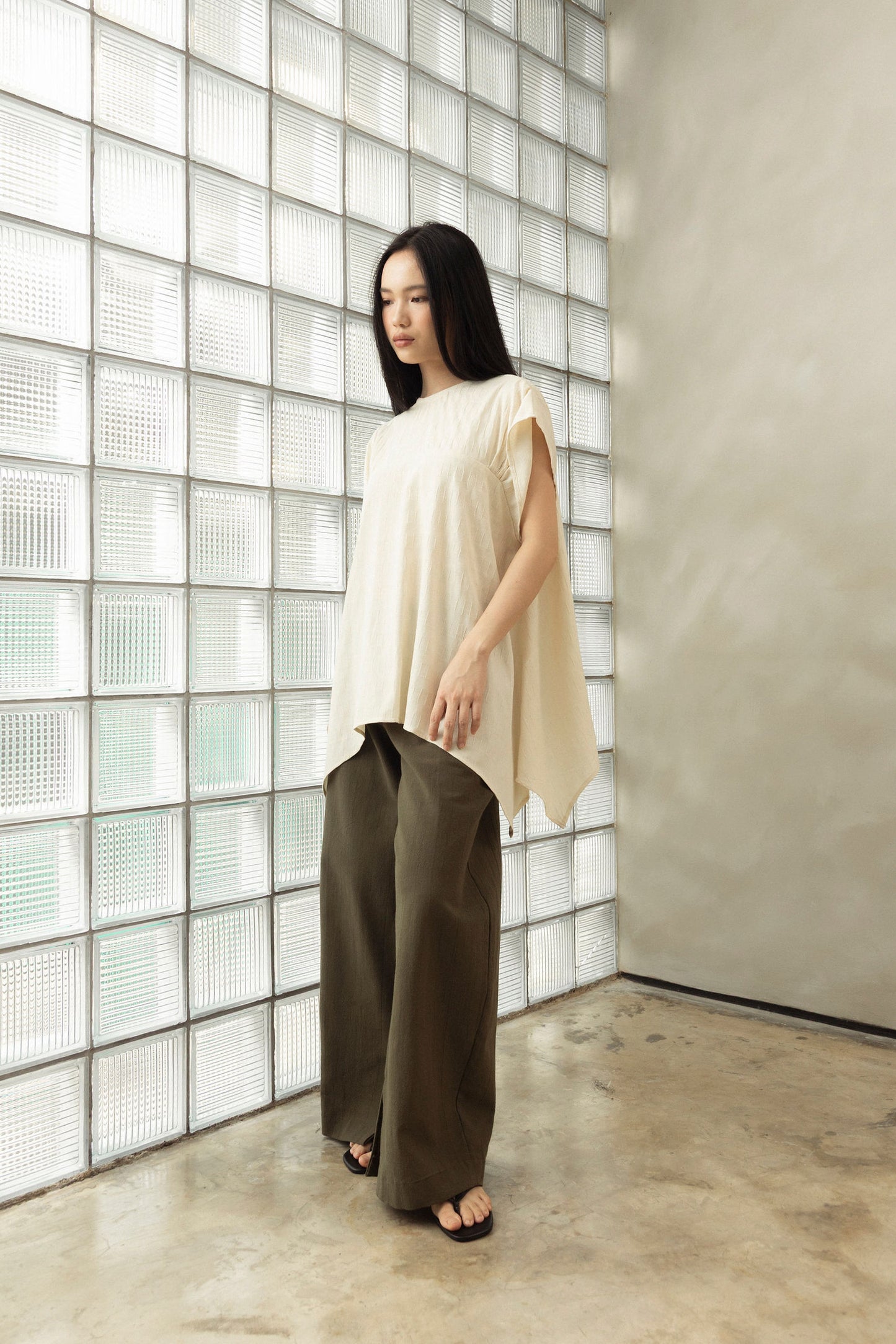 Sukha Top in Grid