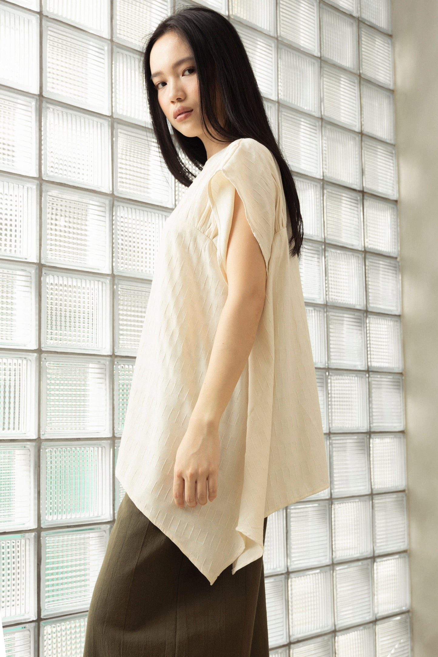 Sukha Top in Grid