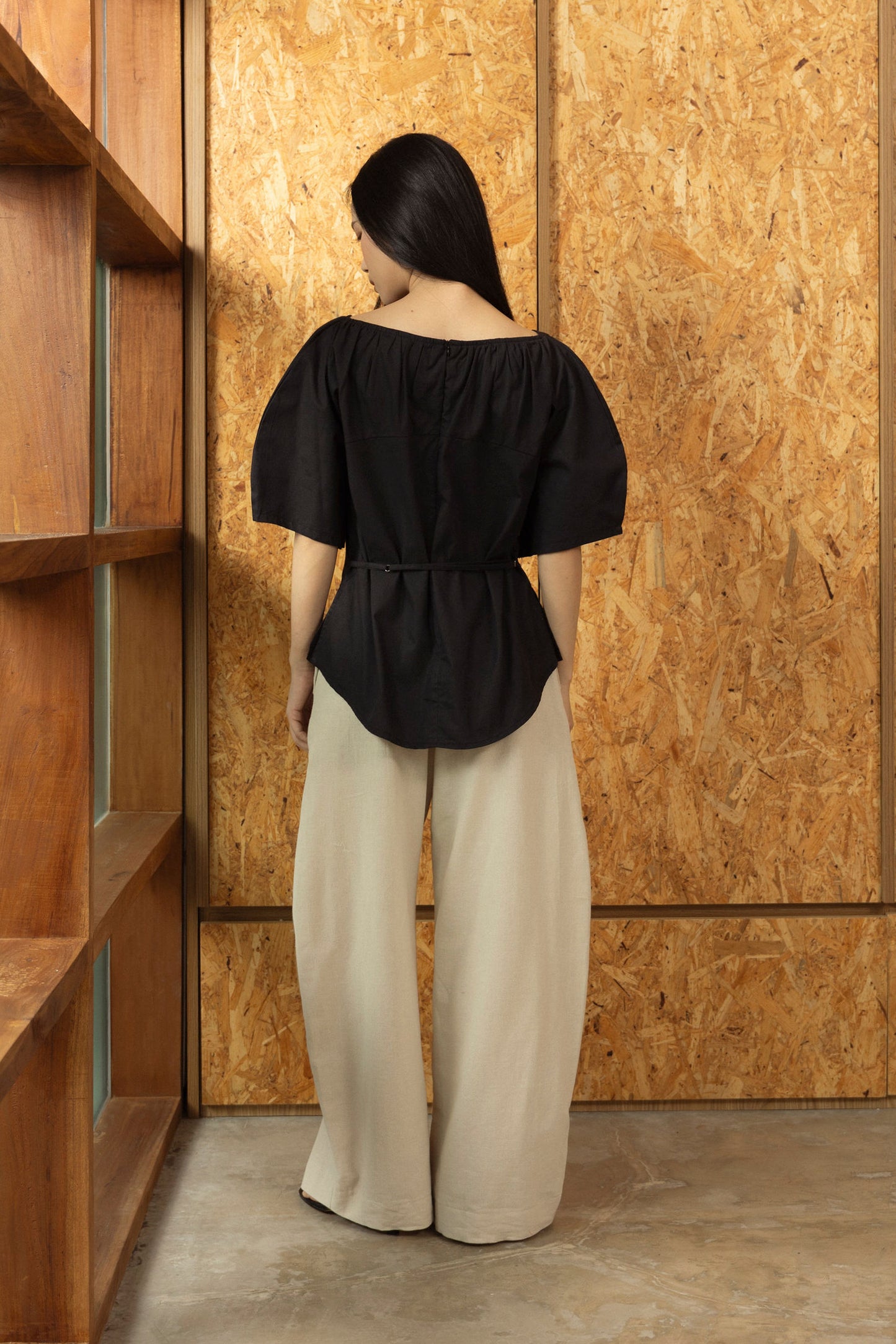 Dya Top in Black